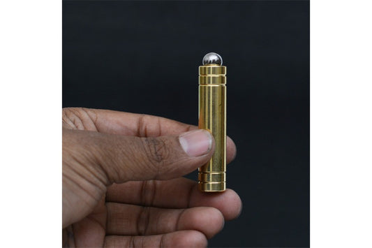 Súper bola y tubo de acero