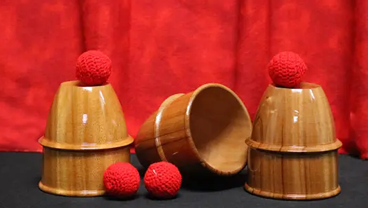 Tazas Y Bolas - De Madera