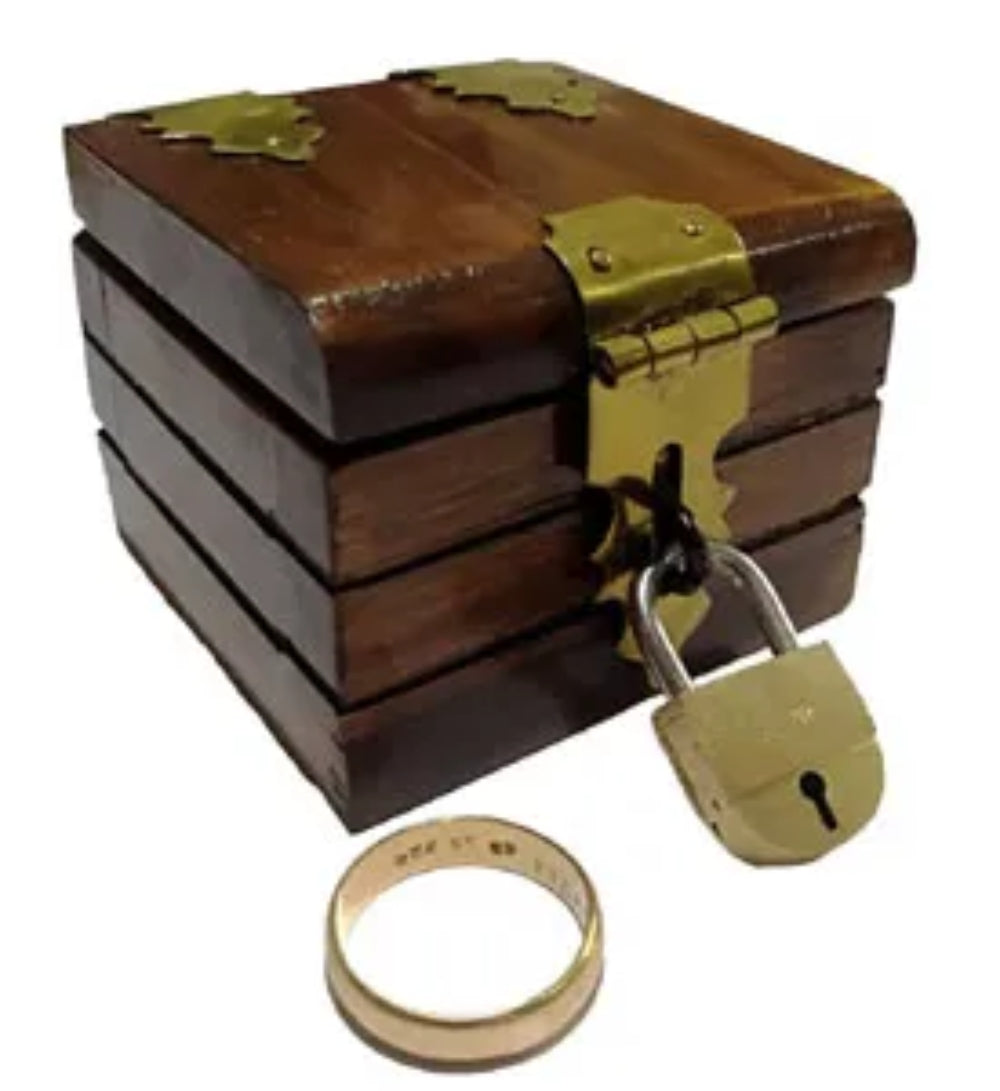 Mini Locked Chest (Ring Box)
