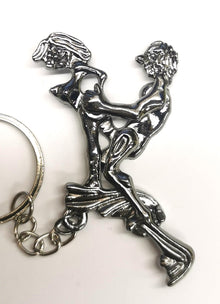 Sexy Couple Peep Show Keyring - The Scarborough Joke Shop
