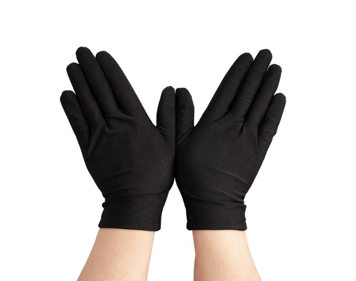 Short Black Gloves