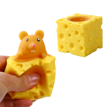 Pop-up Mouse in Cheese