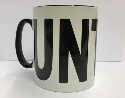 Tasse grossière C UNT CUNT NOIR