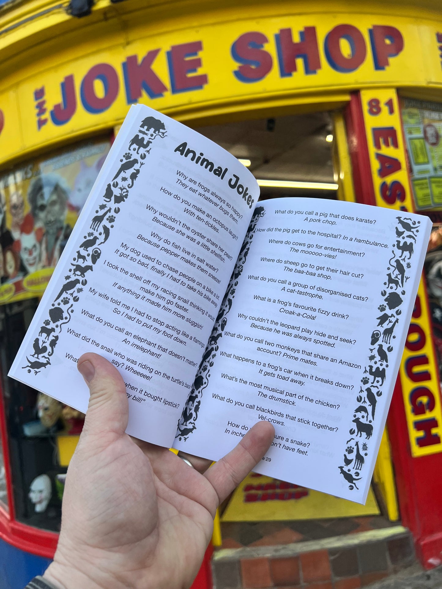 Le livre de blagues du Scarborough Joke Shop